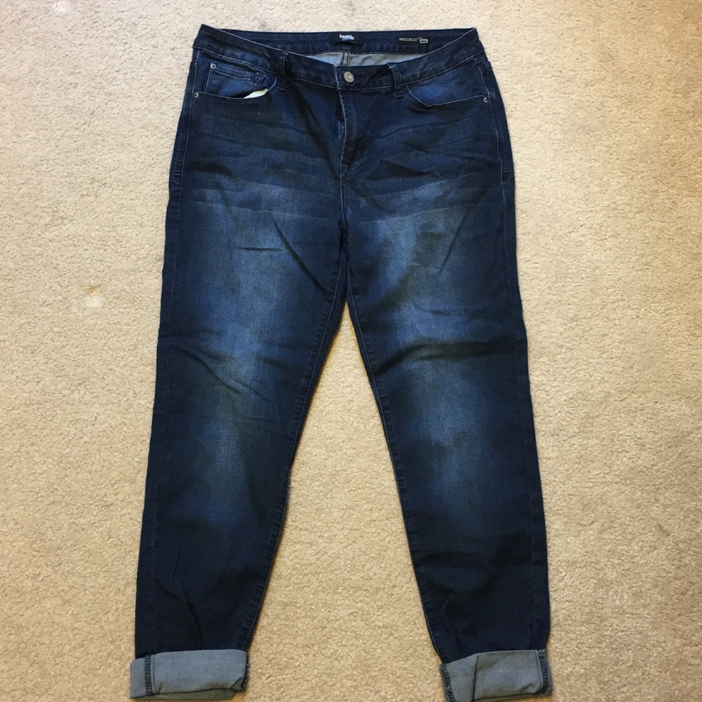 NEVER WORN Kensie Knockout Skinny Mid-Rise Jeans